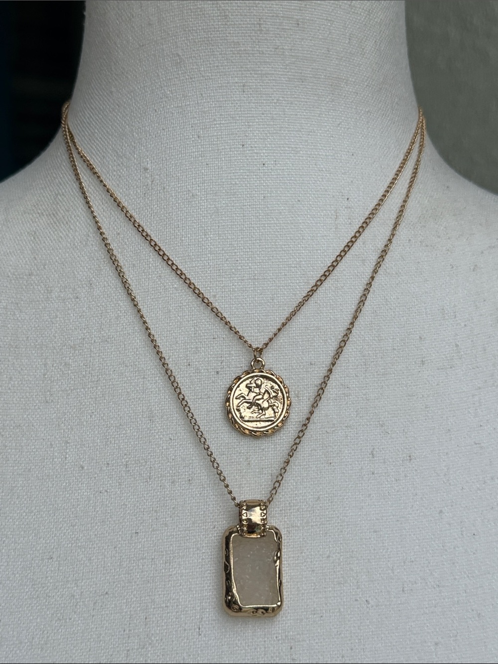 Double strand adjustable necklace - NWOT